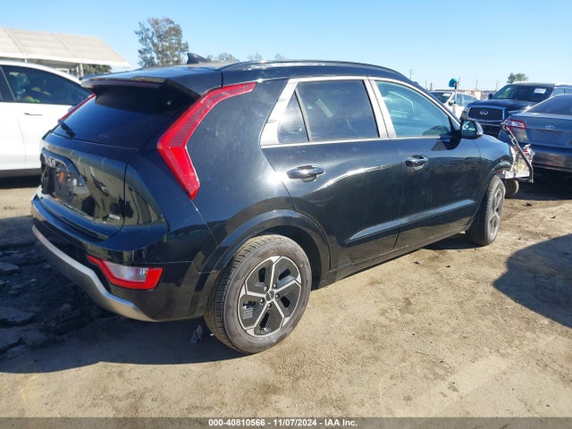 KIA NIRO SX 2023 KNDCT3LE5P5060737 Image 4