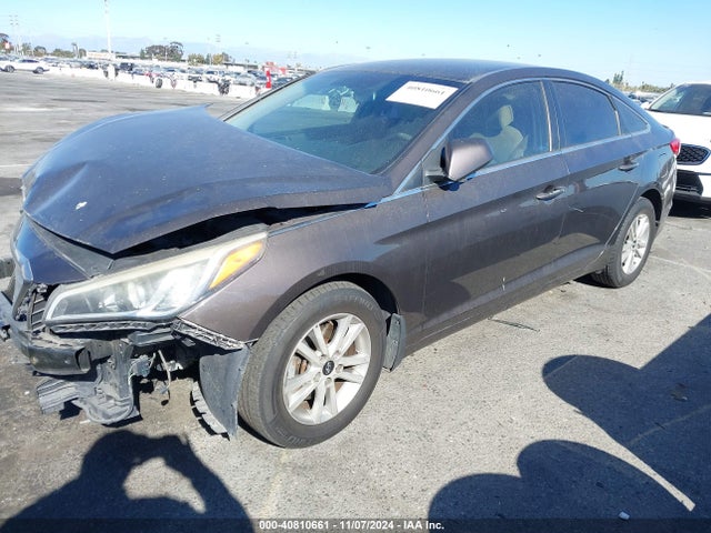 Hyundai SONATA SE 2015 5NPE24AF1FH167537 Image 2
