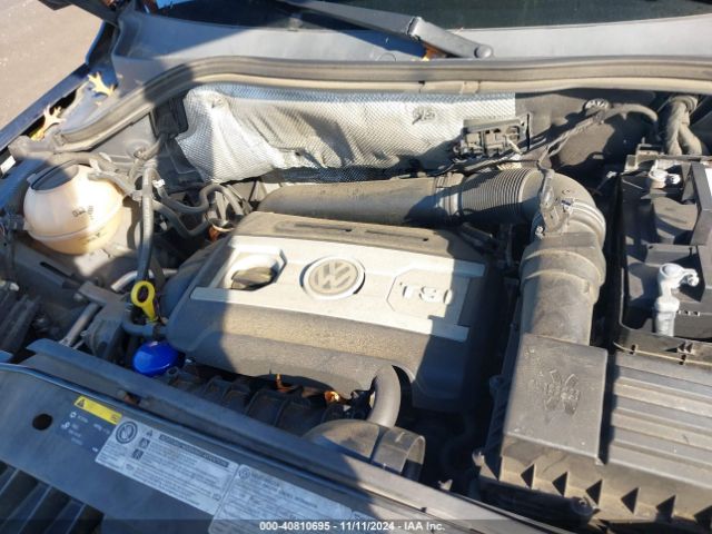 WVGAV7AX2FW611949 Volkswagen TIGUAN S