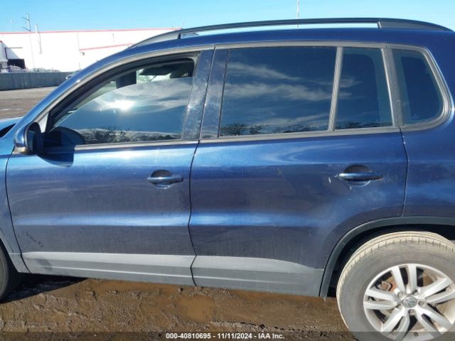WVGAV7AX2FW611949 Volkswagen TIGUAN S