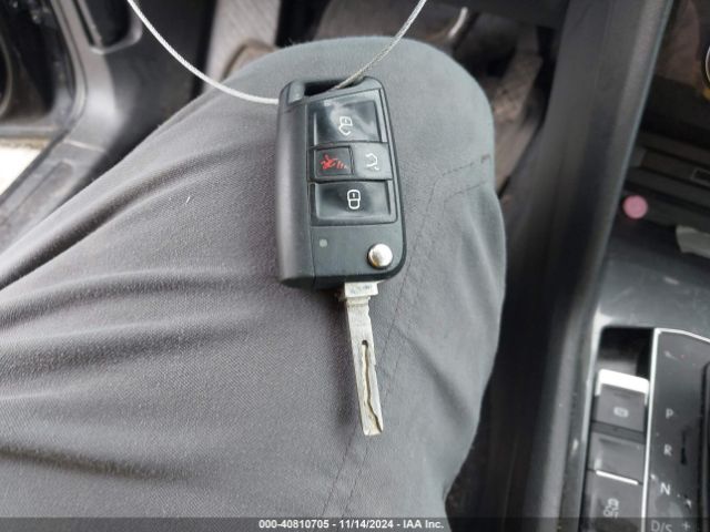 3VV0B7AX0JM079412 Volkswagen Tiguan 2.0t S