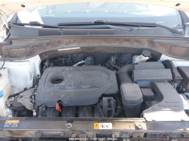 5NMZTDLB9HH000321 Hyundai Santa Fe Sport 2.4l
