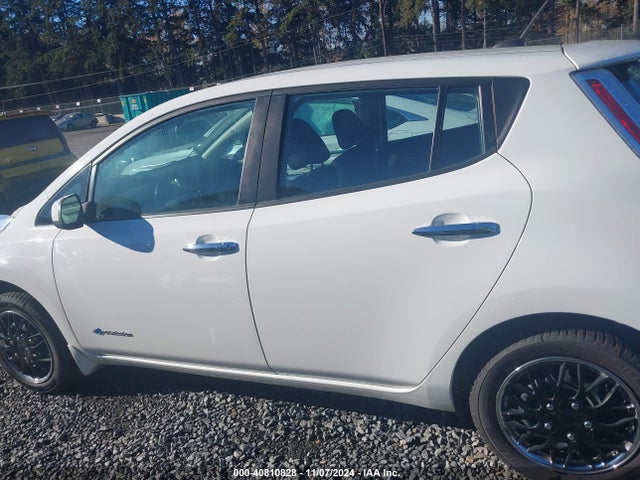 Nissan LEAF S 2015 1N4AZ0CP0FC318023 Image 15