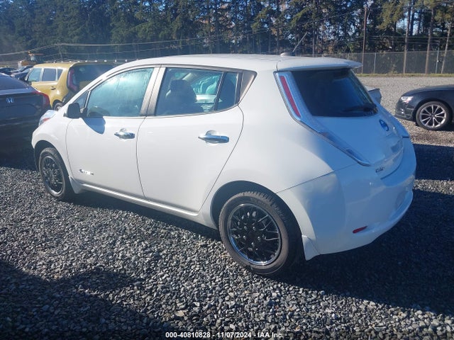 Nissan LEAF S 2015 1N4AZ0CP0FC318023 Image 3