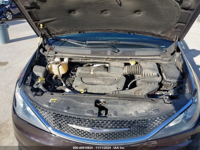 2C4RC1DG6HR529420 Chrysler Pacifica Touring