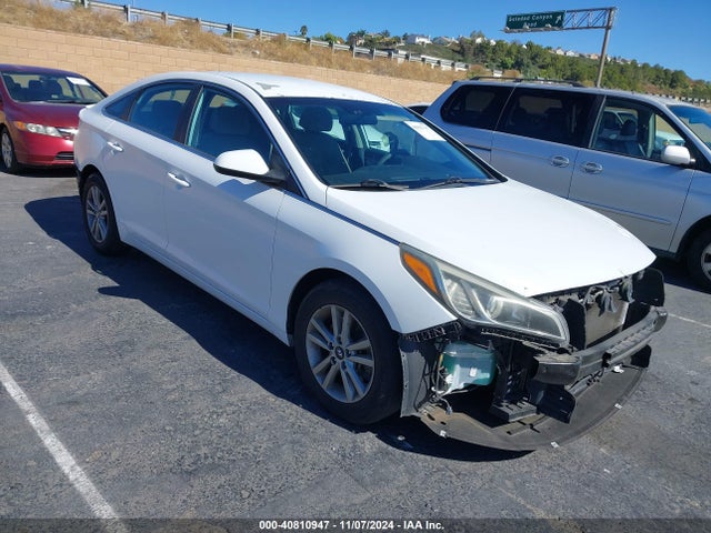 Hyundai SONATA SE 2015 5NPE24AF4FH123323 Image 1