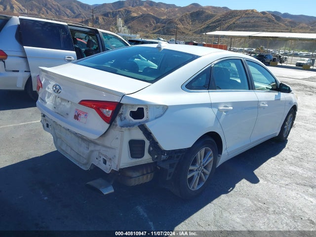 Hyundai SONATA SE 2015 5NPE24AF4FH123323 Image 4
