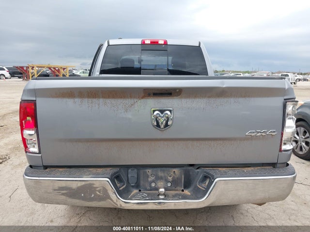 1C6RR7TT2KS612081 RAM 1500 Classic Slt  4x4 6'4 Box