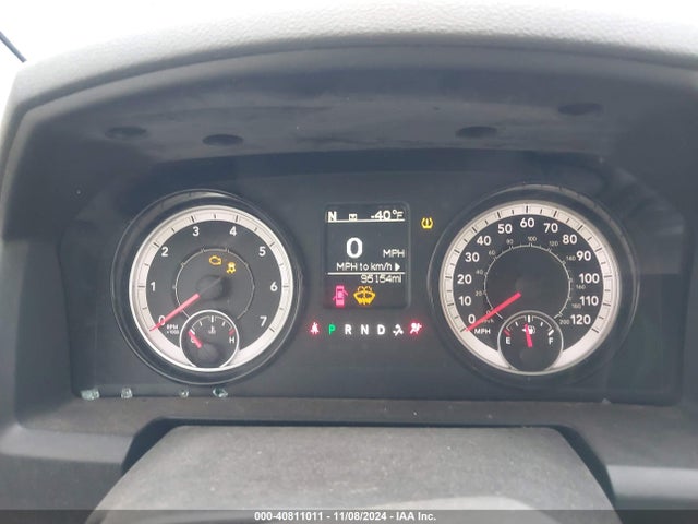 1C6RR7TT2KS612081 RAM 1500 Classic Slt  4x4 6'4 Box