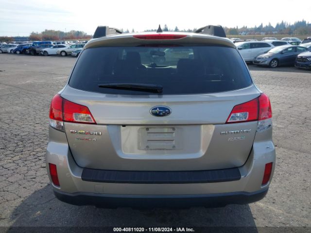 4S4BRBDC8E3225377 Subaru Outback 2.5i Premium