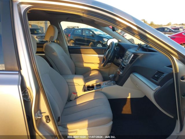 4S4BRBDC8E3225377 Subaru Outback 2.5i Premium