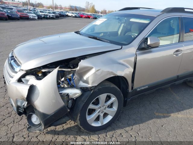 4S4BRBDC8E3225377 Subaru Outback 2.5i Premium