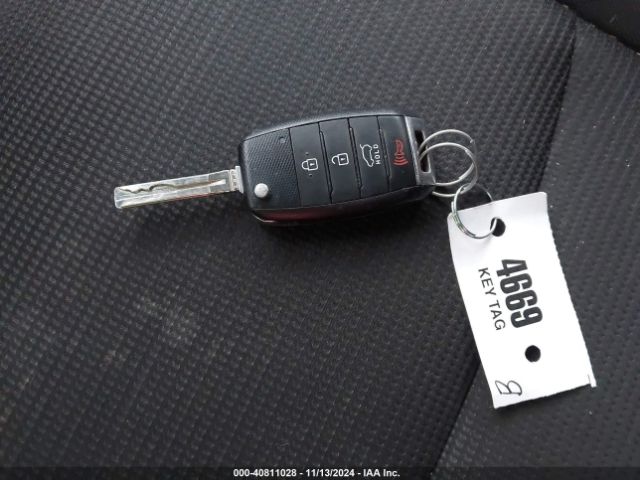 5XYKT3A67FG593718 KIA SORENTO LX