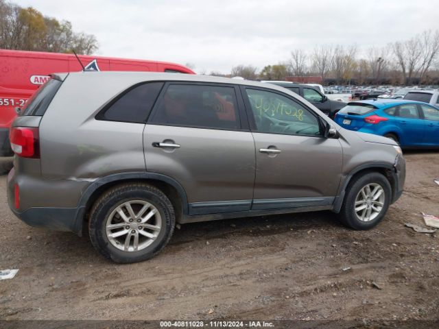 5XYKT3A67FG593718 KIA SORENTO LX