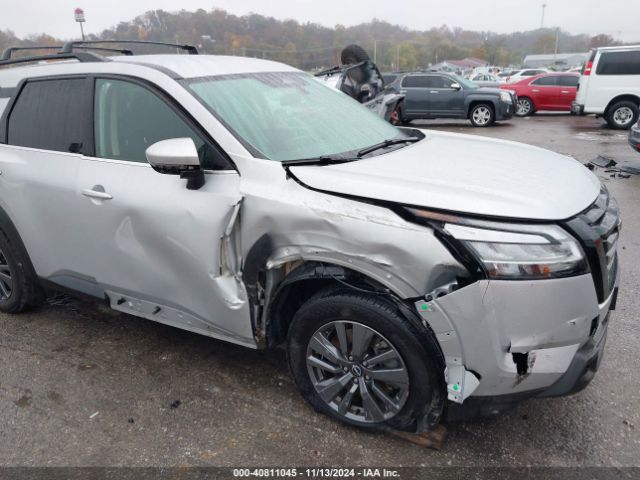 5N1DR3BA5NC237275 Nissan Pathfinder Sv 2wd