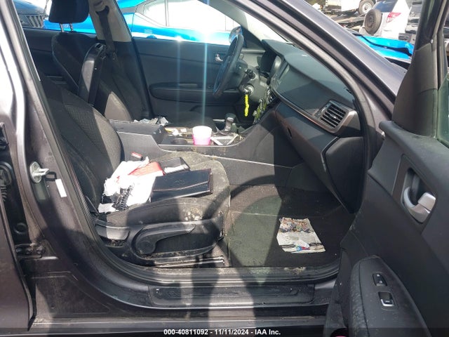 KIA Optima Lx 2018 KNAGT4L37J5234821 Image 5