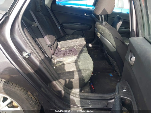 KIA Optima Lx 2018 KNAGT4L37J5234821 Image 8