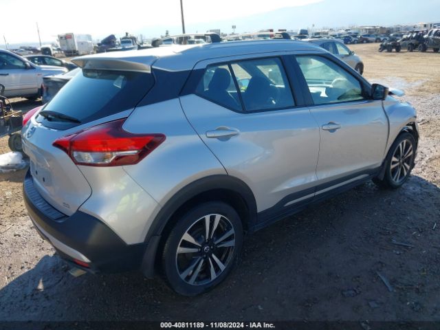 3N1CP5CU4JL529270 Nissan KICKS SR