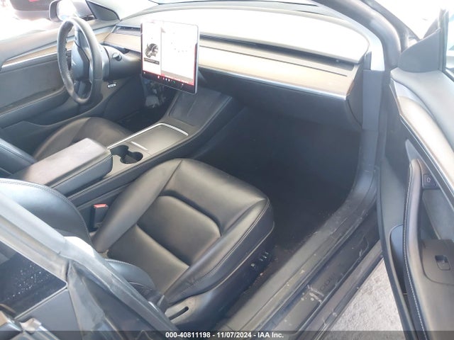2022 TESLA MODEL 3 5YJ3E1EBXNF124073 Photo 4