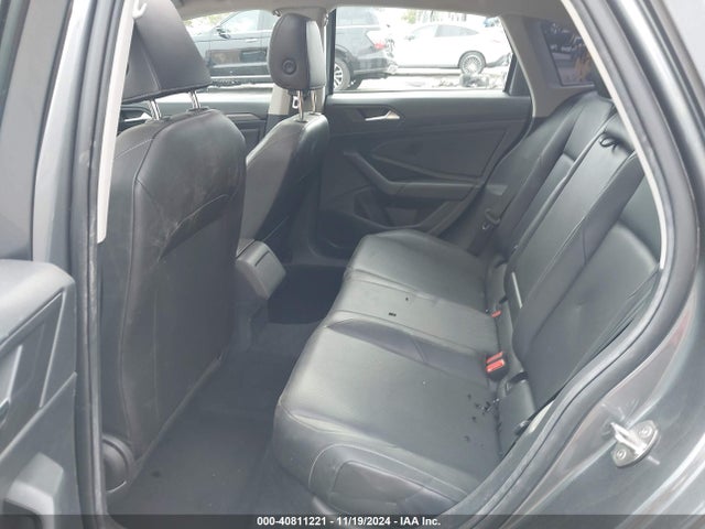 3VWE57BU5KM040135 Volkswagen Jetta 1.4t Sel