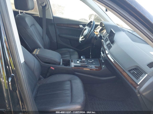 WA1ANAFY6J2012873 Audi Q5 2.0t Premium/2.0t Tech Premium