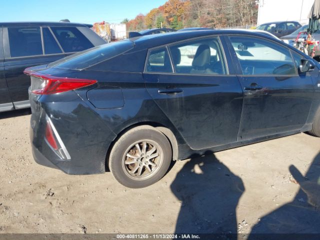 JTDKAMFPXM3181453 Toyota Prius Prime Le