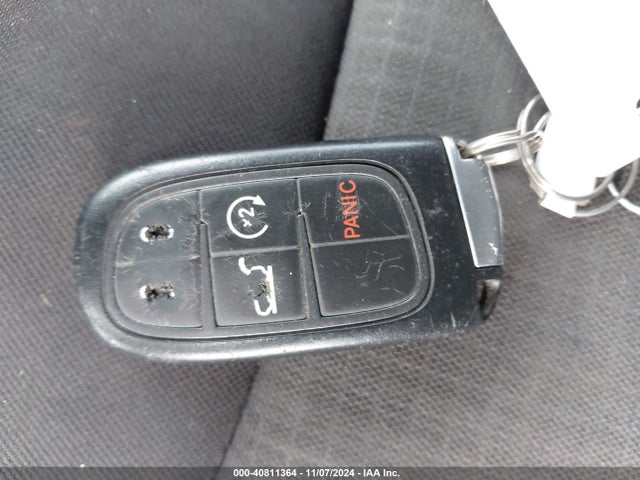 Jeep Cherokee Latitude 2015 1C4PJLCB3FW536828 Image 11