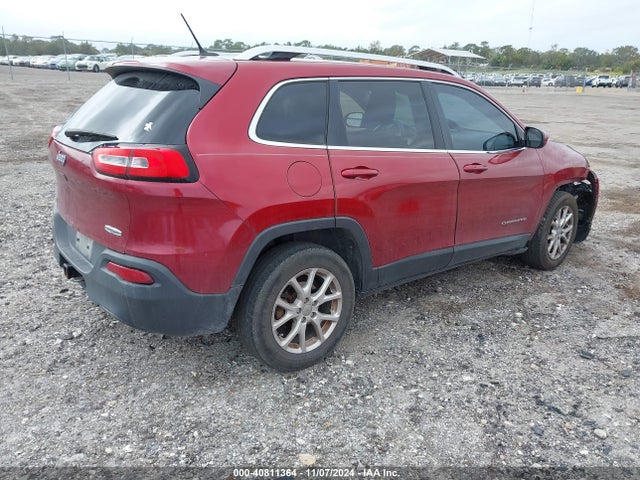 Jeep Cherokee Latitude 2015 1C4PJLCB3FW536828 Image 4