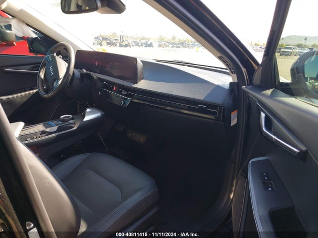 KIA Ev6 Wind 2022 KNDC3DLC2N5049874 Image 5