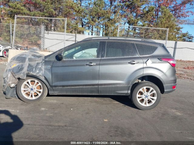 1FMCU9HD0JUC79758 Ford ESCAPE SEL