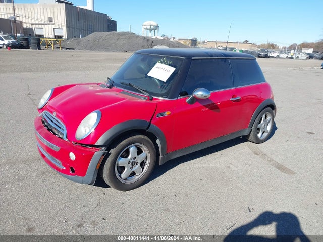 2005 MINI COOPER WMWRC334X5TJ63580 Photo 1