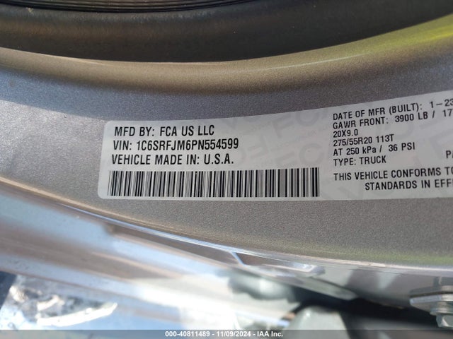 1C6SRFJM6PN554599 RAM 1500 Laramie  4x4 5'7 Box