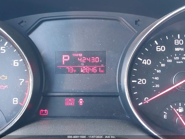 KNDMB5C13G6087638 KIA SEDONA LX