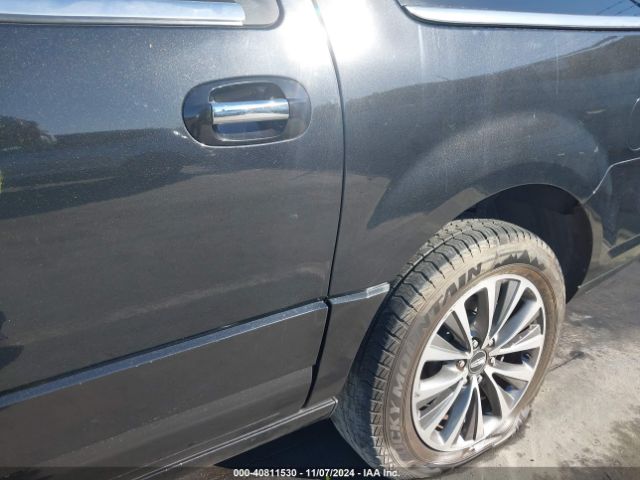 5LMJJ3HTXFEJ01410 Lincoln NAVIGATOR L
