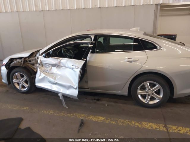 1G1ZD5ST5NF170013 Chevrolet Malibu Fwd Lt