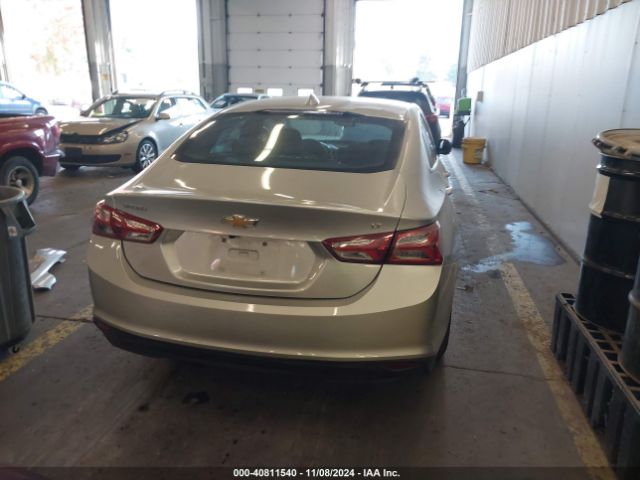 1G1ZD5ST5NF170013 Chevrolet Malibu Fwd Lt
