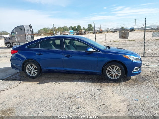 Hyundai SONATA SE 2017 5NPE24AF0HH514150 Image 13
