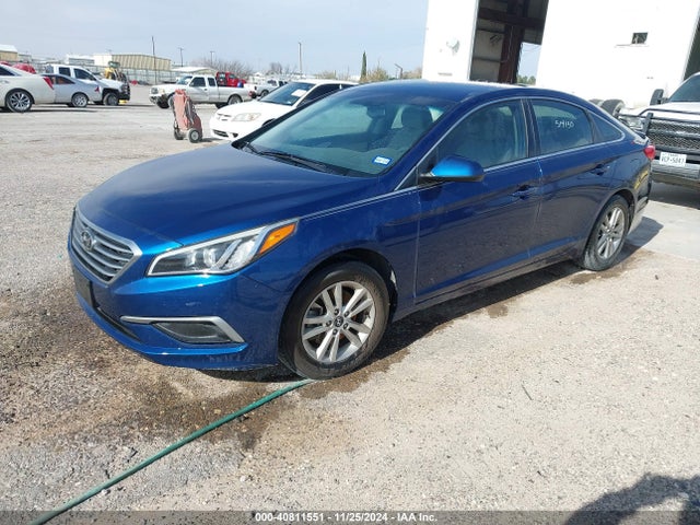 Hyundai SONATA SE 2017 5NPE24AF0HH514150 Image 2