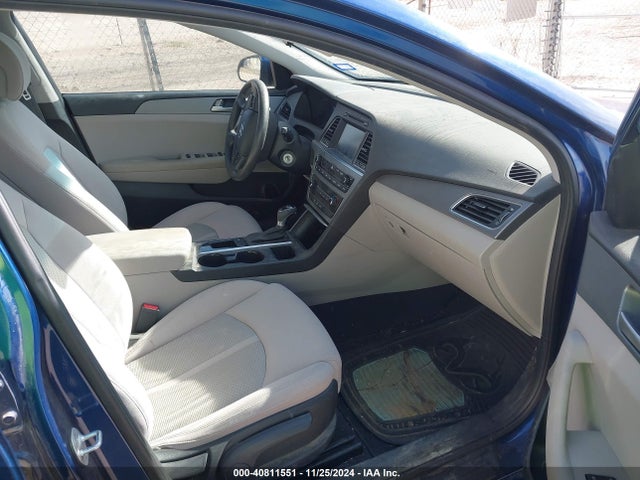 Hyundai SONATA SE 2017 5NPE24AF0HH514150 Image 5