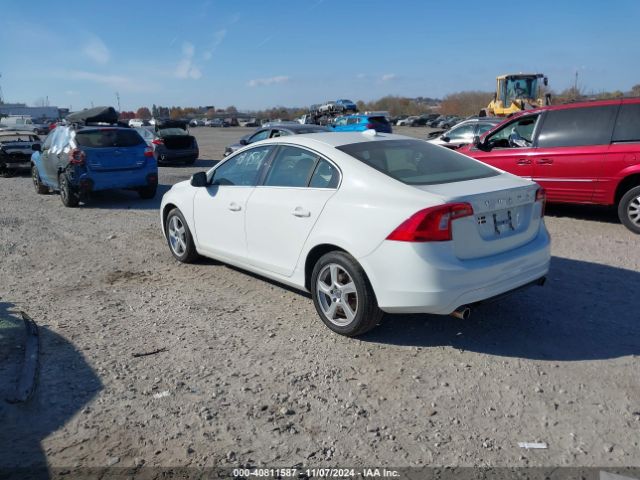 2013 VOLVO S60 YV1612FS4D1216696 Photo 2