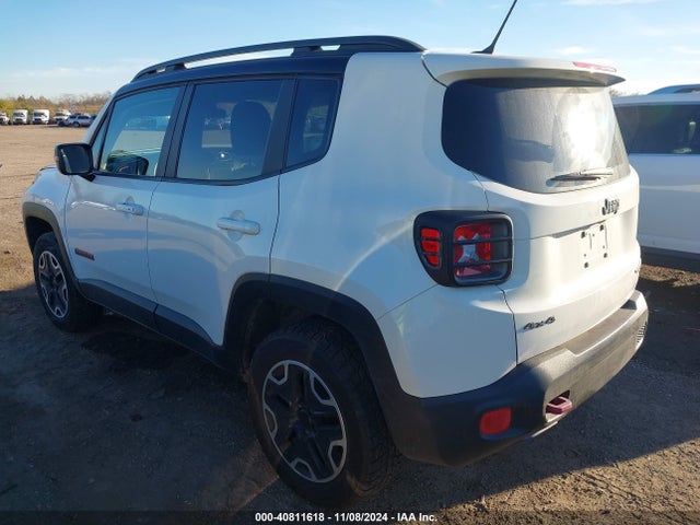 ZACCJBCBXHPG60832 Jeep Renegade Trailhawk 4x4