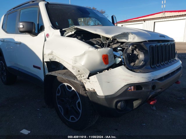 ZACCJBCBXHPG60832 Jeep Renegade Trailhawk 4x4