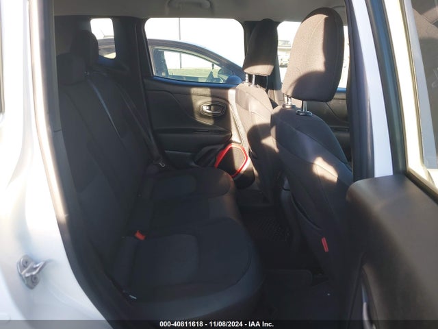 ZACCJBCBXHPG60832 Jeep Renegade Trailhawk 4x4