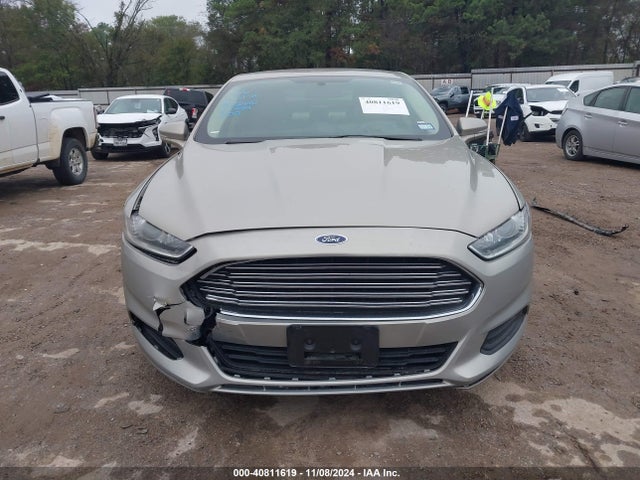 3FA6P0H70FR104414 Ford FUSION SE