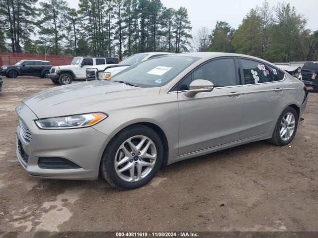 3FA6P0H70FR104414 Ford FUSION SE