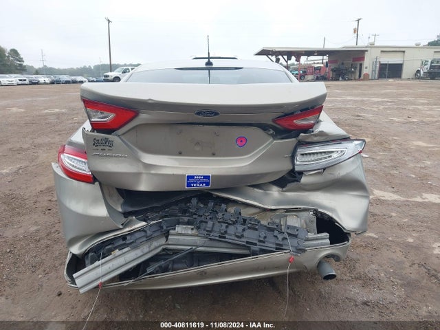 3FA6P0H70FR104414 Ford FUSION SE