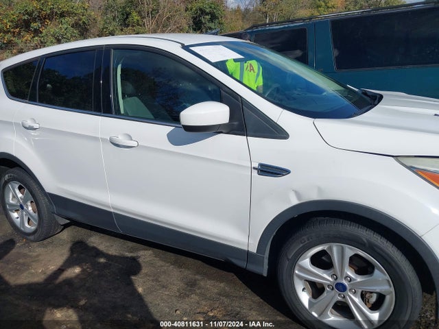 1FMCU0GX0EUE35004 Ford ESCAPE SE