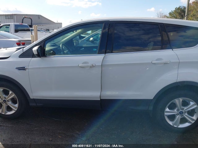 1FMCU0GX0EUE35004 Ford ESCAPE SE