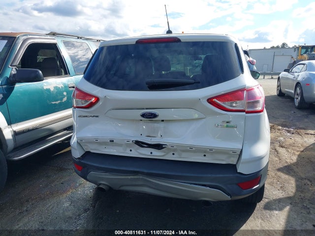 1FMCU0GX0EUE35004 Ford ESCAPE SE