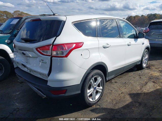 1FMCU0GX0EUE35004 Ford ESCAPE SE